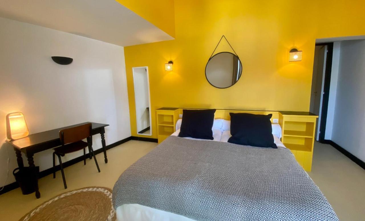 Hotel Le Clocher Ars-en-Re Bagian luar foto