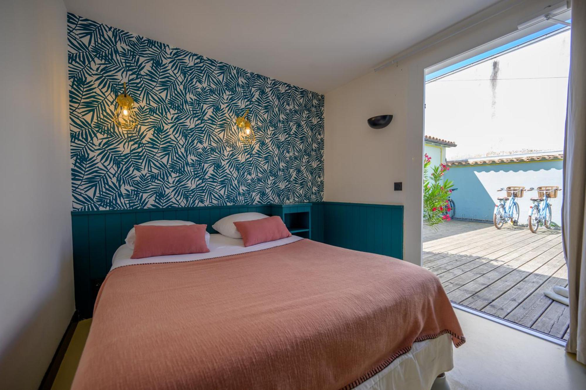 Hotel Le Clocher Ars-en-Re Bagian luar foto