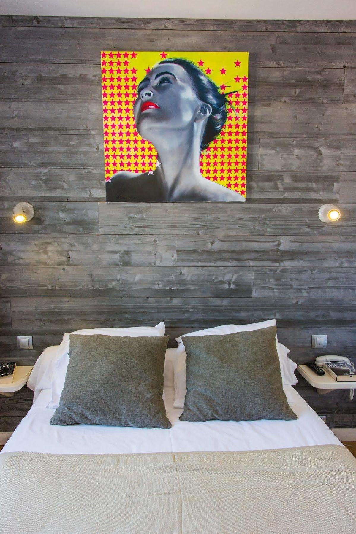 Hotel Le Clocher Ars-en-Re Bagian luar foto