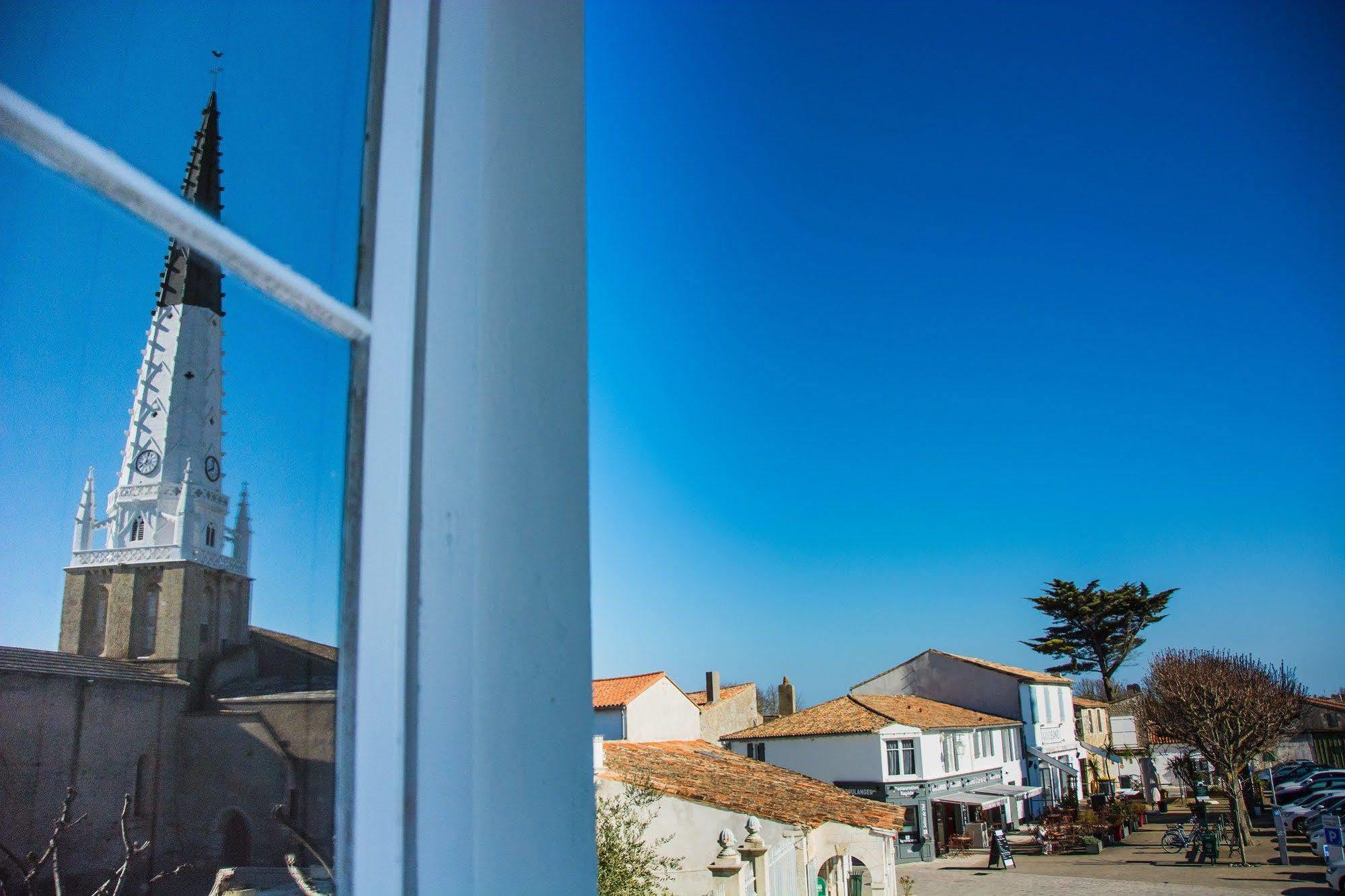 Hotel Le Clocher Ars-en-Re Bagian luar foto
