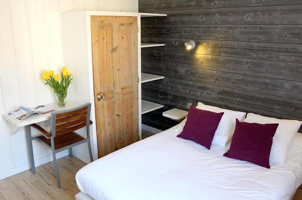 Hotel Le Clocher Ars-en-Re Bagian luar foto