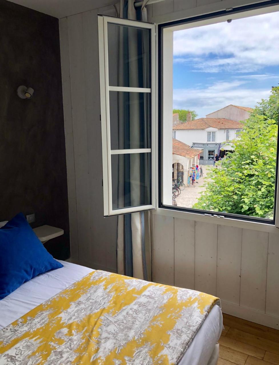 Hotel Le Clocher Ars-en-Re Bagian luar foto